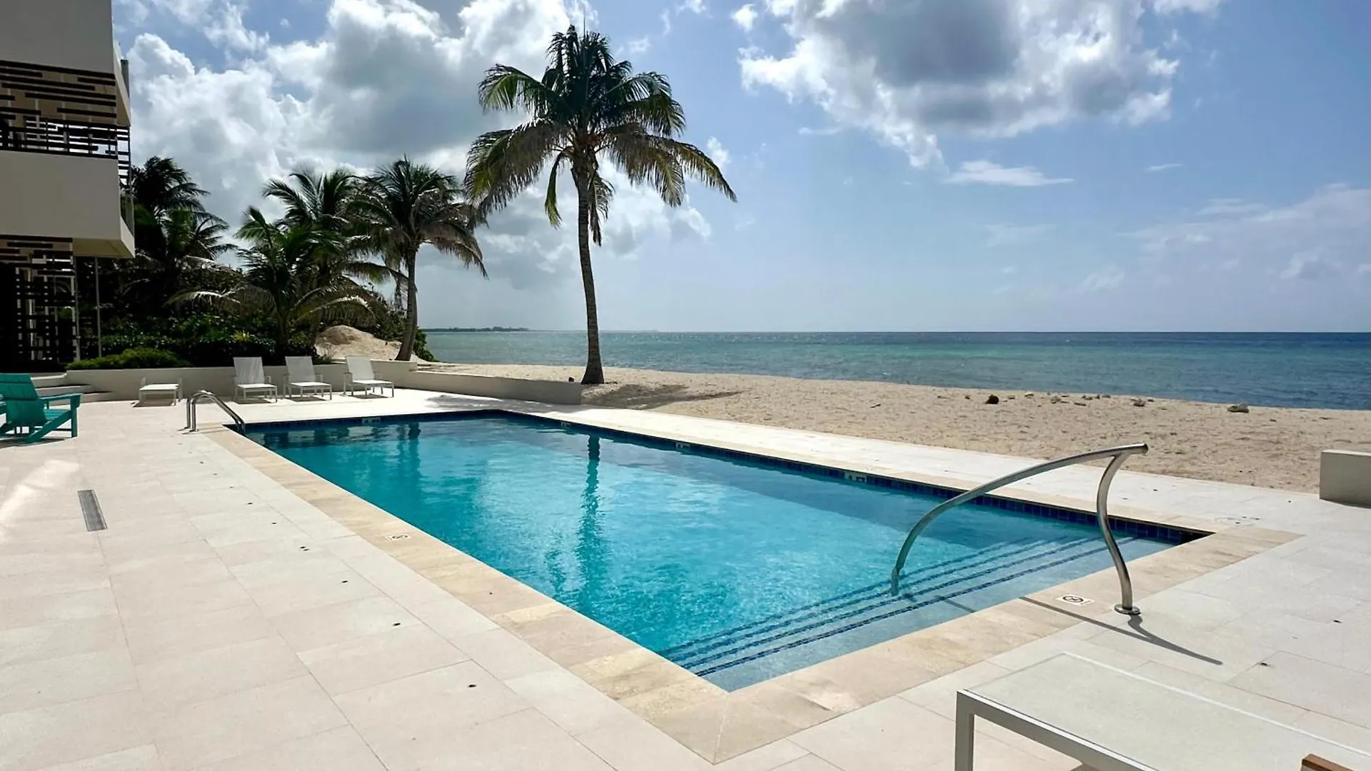 Semesterbostad Silver Reef 3 Oceanfront Condo North Side